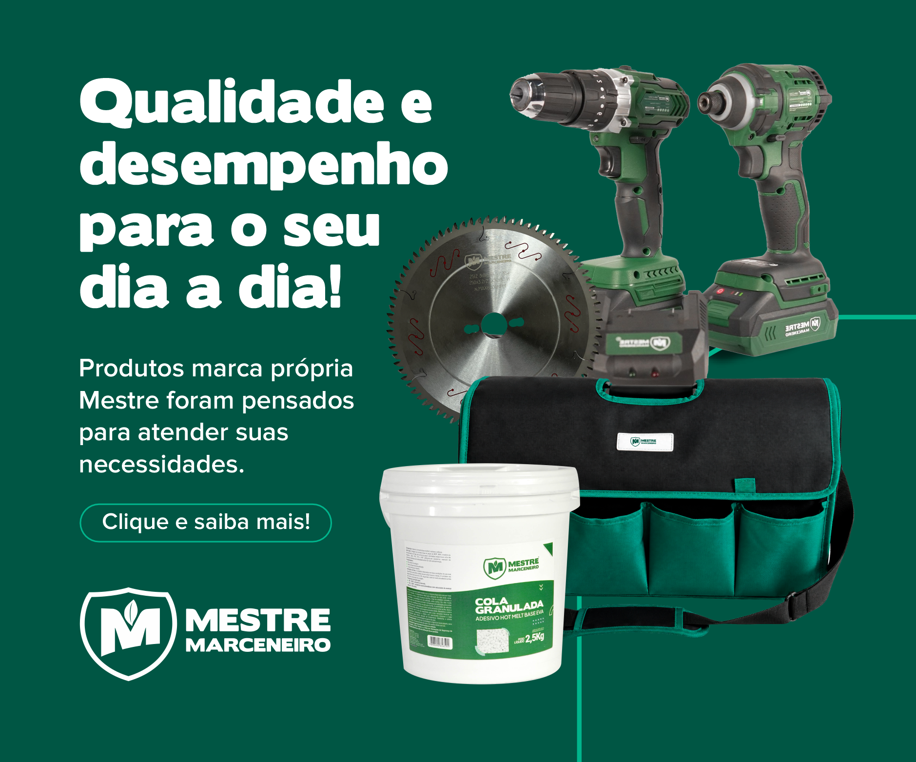 Pai ensinando marcenaria para a filha
